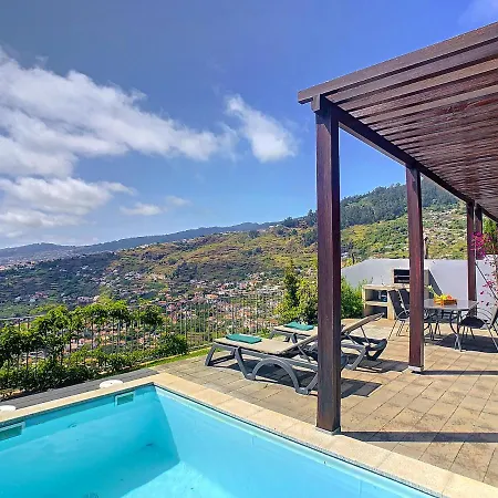 Miradoura By Lovelystay * Arco da Calheta (Madeira)