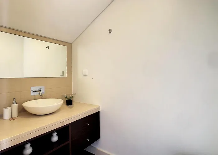 Miradoura By Lovelystay Vila Arco da Calheta (Madeira)